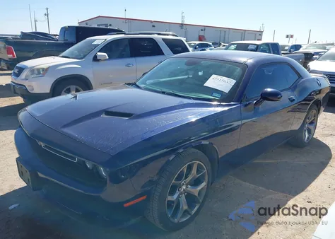 2017 Dodge Challenger Sxt z USA, uszkodzony, nr VIN 2C3CDZAG0HH558878